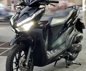 Vario 125 đen bóng 2020 51490